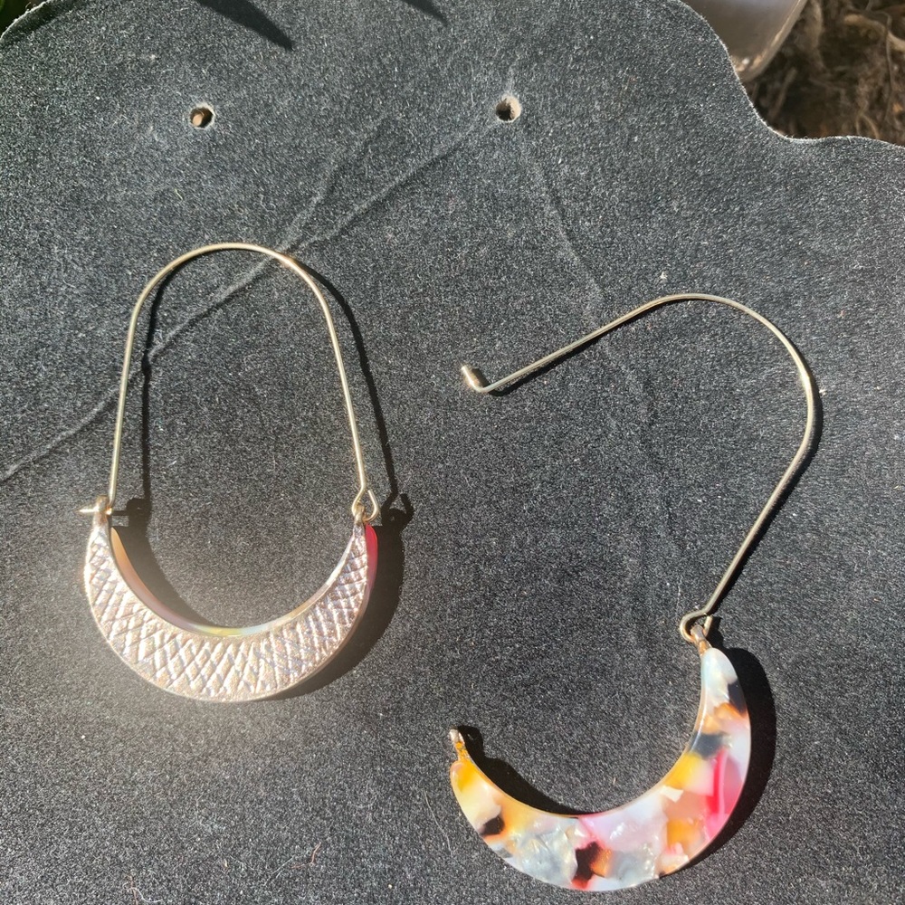 Gorgeous natural tortoise shell earrings - Picture 3 of 8